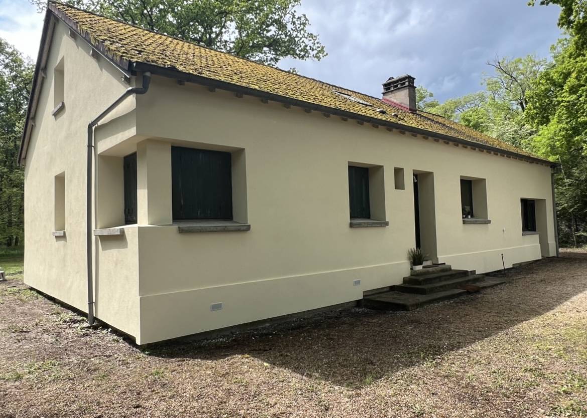 Nettoyage et traitement de toiture et façade pour une meilleure durabilité à Saint-Louis près de Colmar Riedisheim